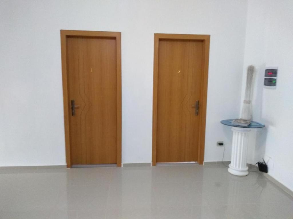 사밀 Vila Pasqyra 아파트 호텔 외부 사진